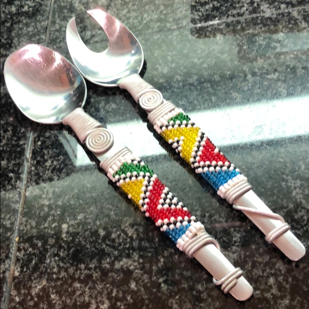 African Salada serves metal Beading  decoration